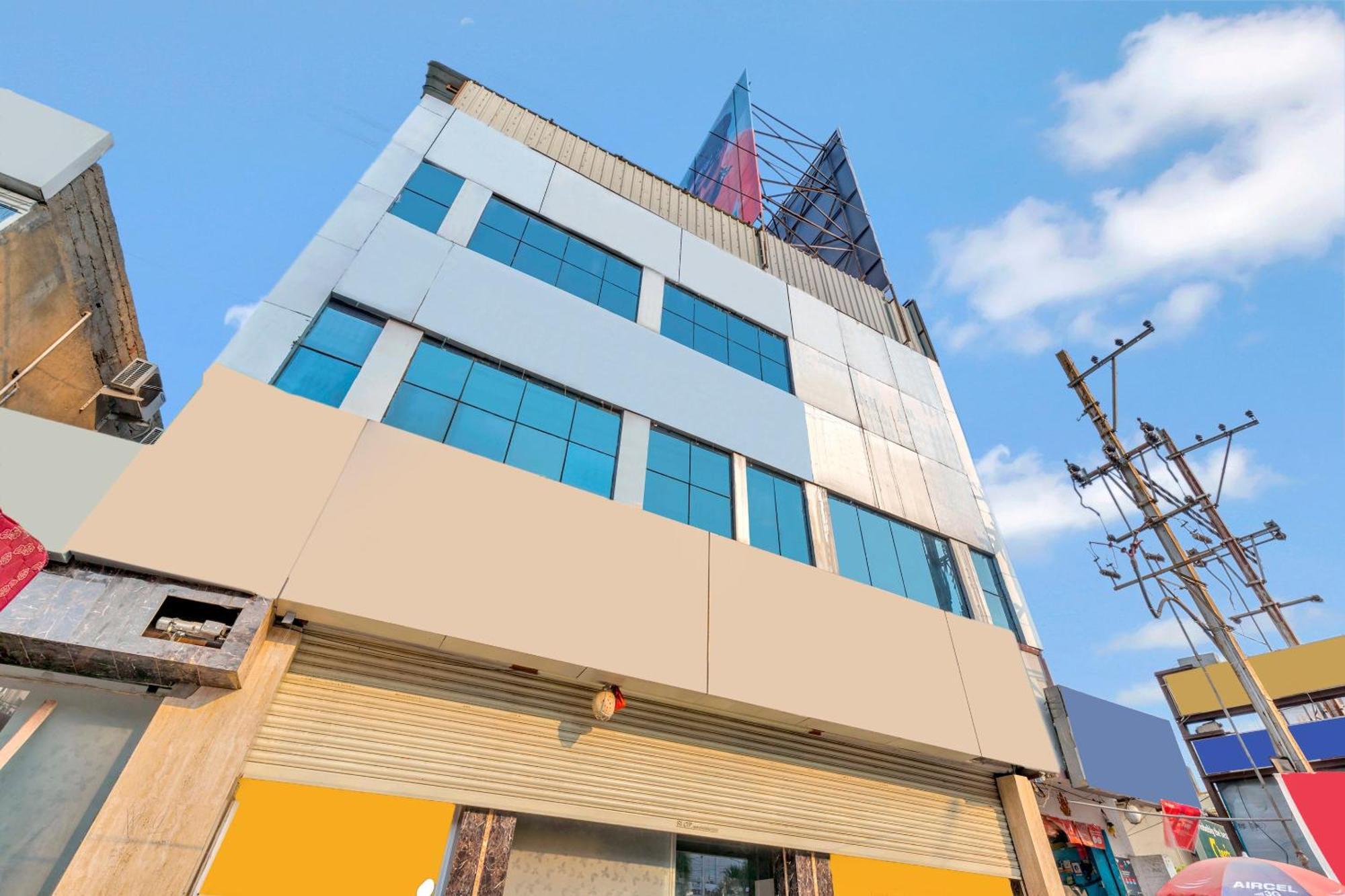 Hotel O Ankitha Grand Kondapur  Екстериор снимка