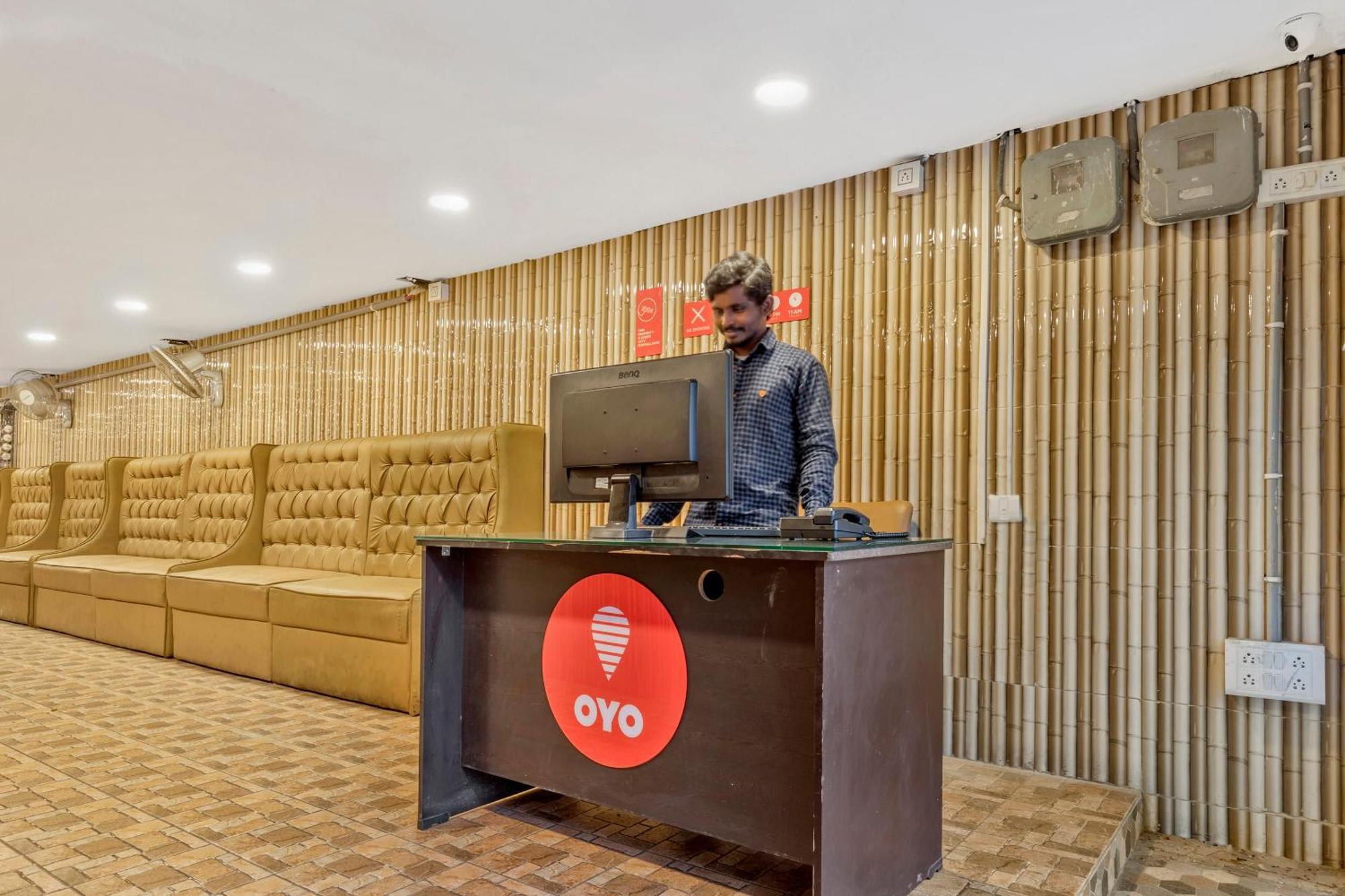 Hotel O Ankitha Grand Kondapur  Екстериор снимка
