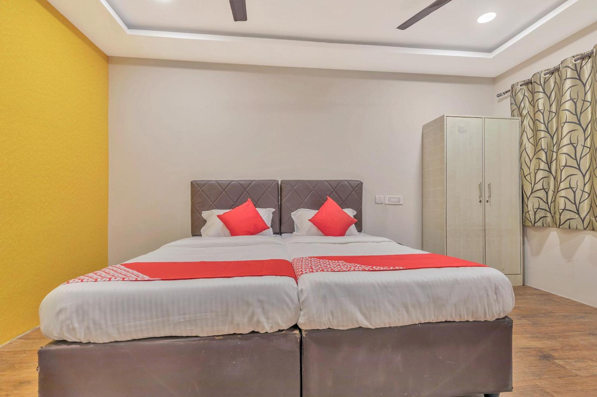 Hotel O Ankitha Grand Kondapur  Екстериор снимка