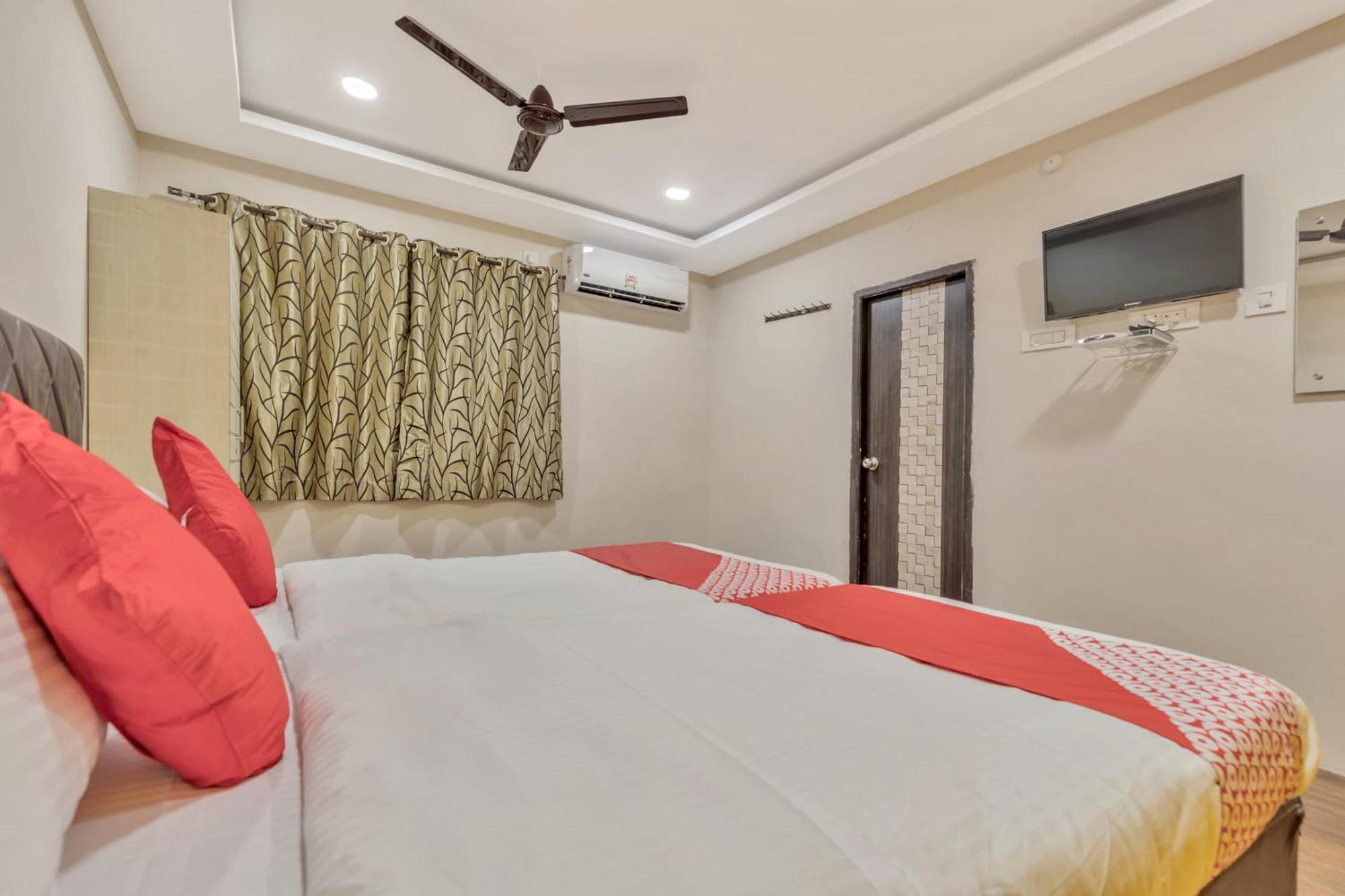 Hotel O Ankitha Grand Kondapur  Екстериор снимка